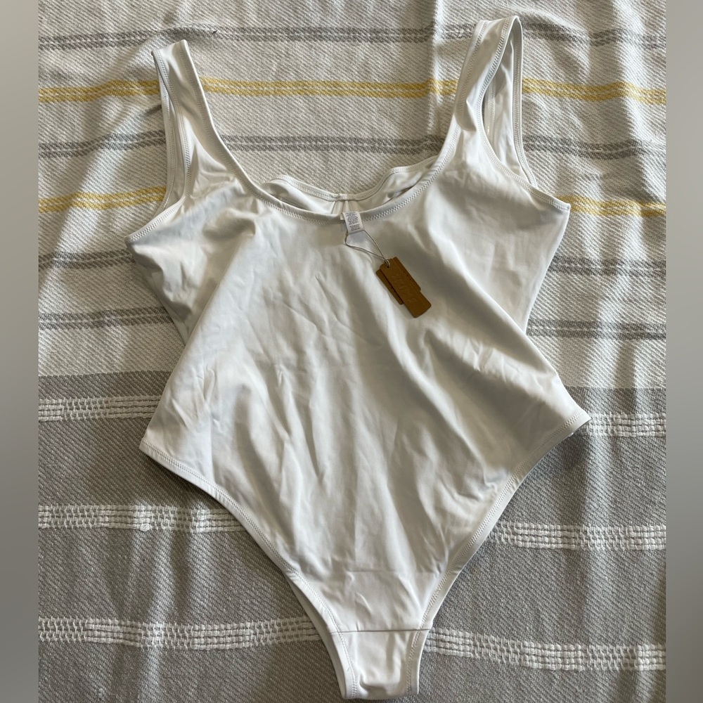 NWT Skims Shaping Underwire One Piece Swimsuit Size 3X - Picture 4 of 4